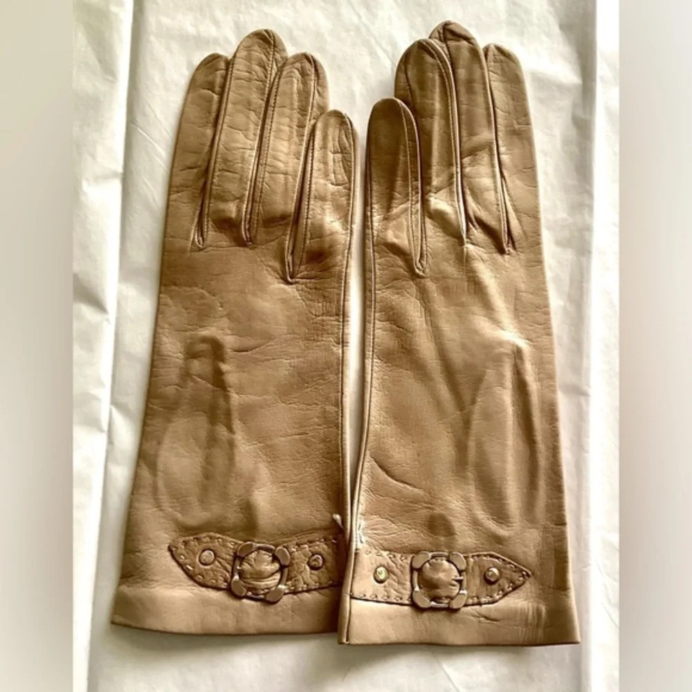 1960’s ❣️New❣️ Tan Soft Leather Gloves Vintage 7 1/4
